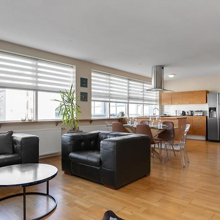 Baldursbra Apartment Hverfisgata ريكيافيك المظهر الخارجي الصورة